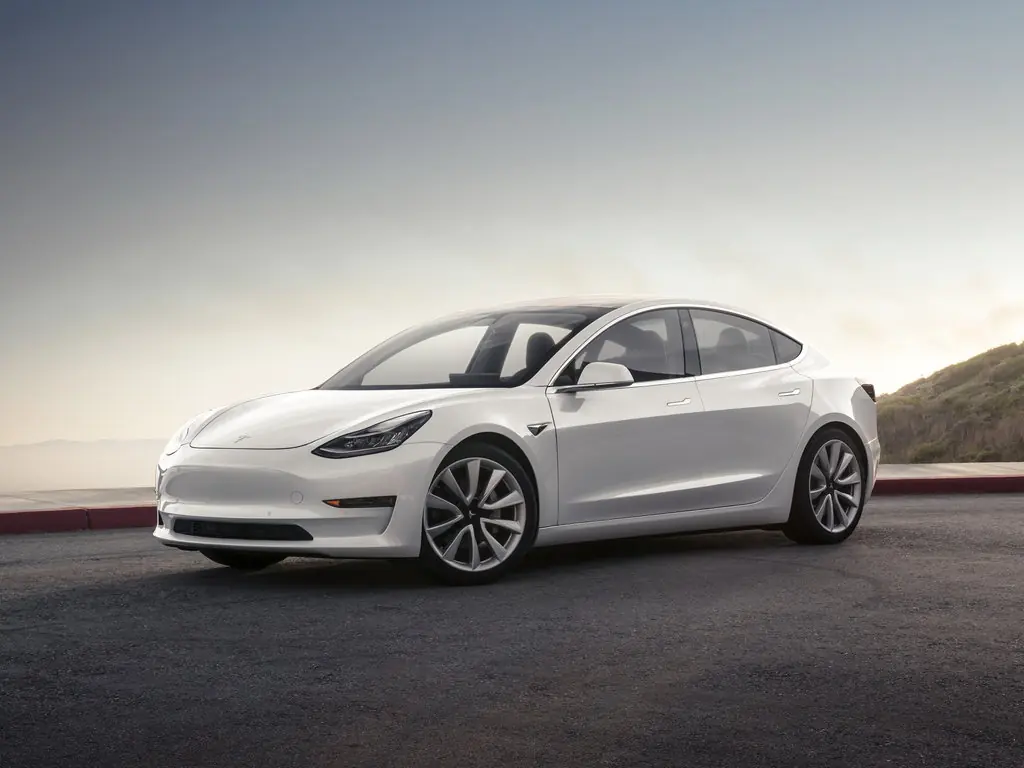 Tesla Model 3 (5YJ3) 1 поколение, седан (07.2017 - 10.2023)